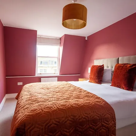 Dream Stays Bath - Barton House Room photo