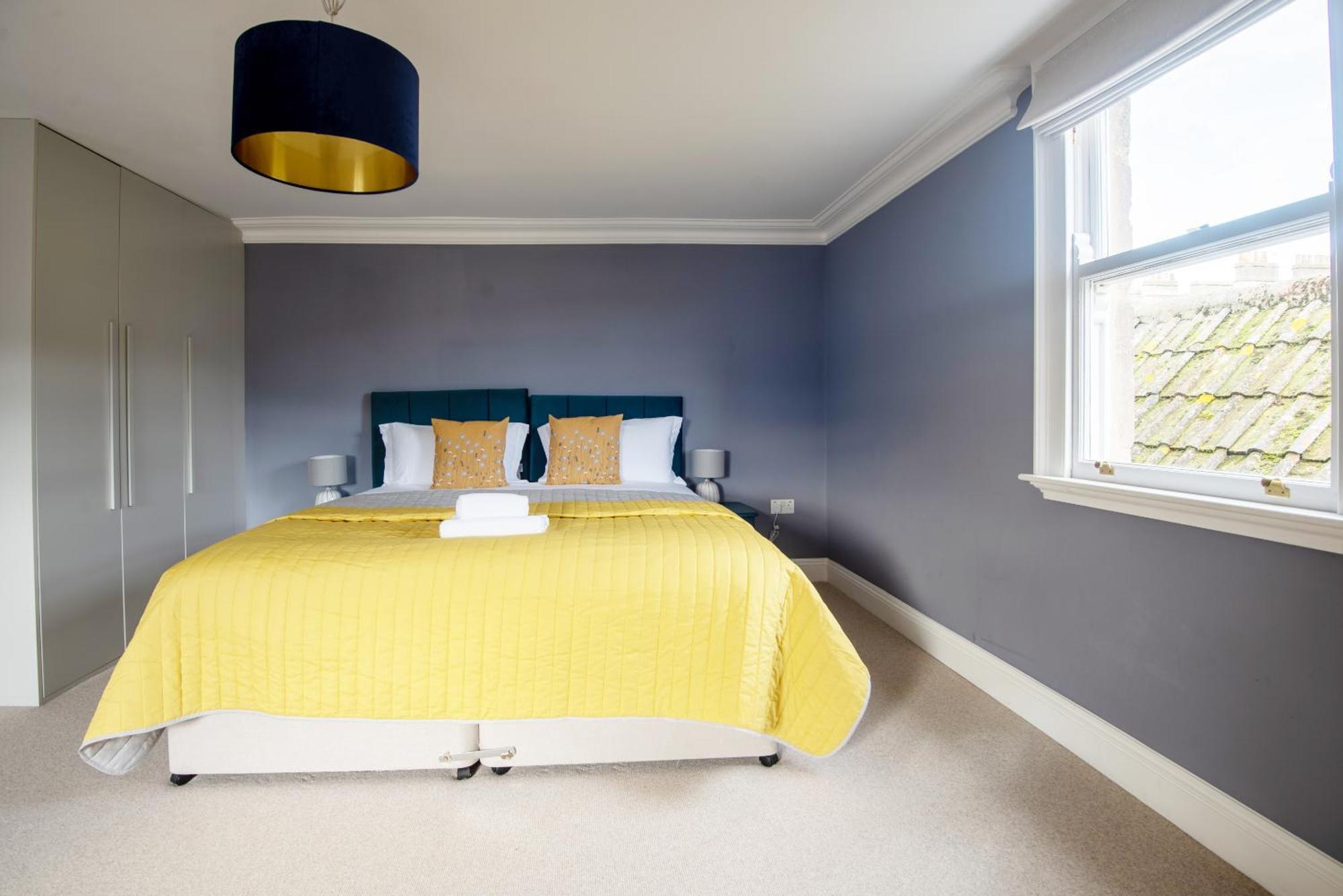 Apartment Dream - Barton House
